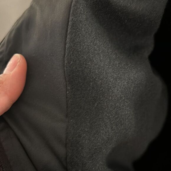 Ying Cai | Electric Heating Jacket, size M - Picture 7 of 15